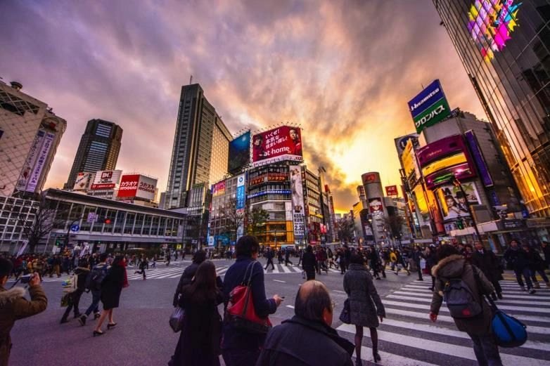 Japón: abril–mayo 2027